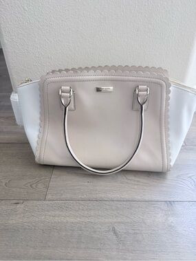 VINTAGE Kate Spade White Scalloped Leather Satchel
